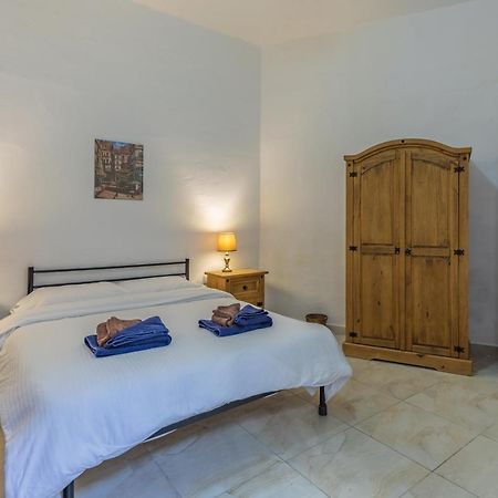 Bormla - Comfortable Two Bedroom Apartment Cospicua Zewnętrze zdjęcie